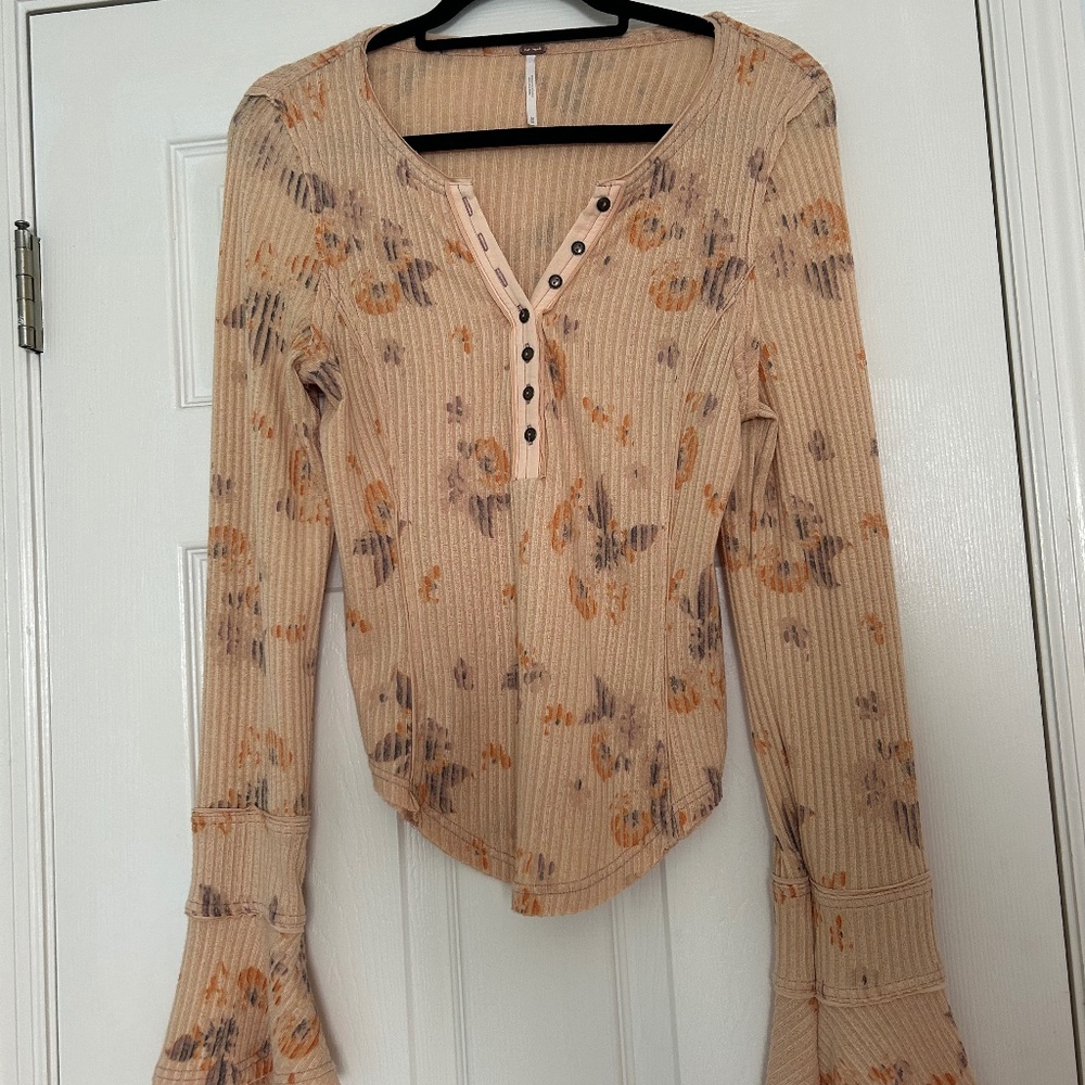 Free People Long sleeve shirt size medium